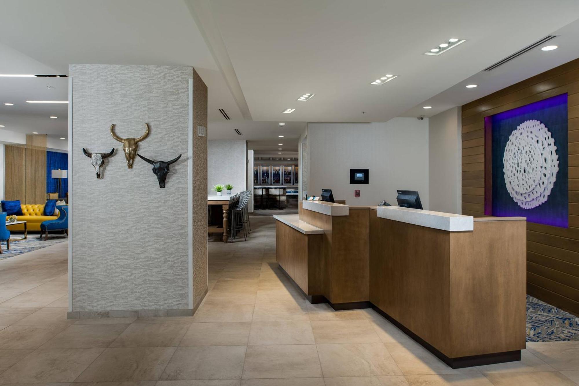 Fairfield & Worth Downtown/convention Center 3*