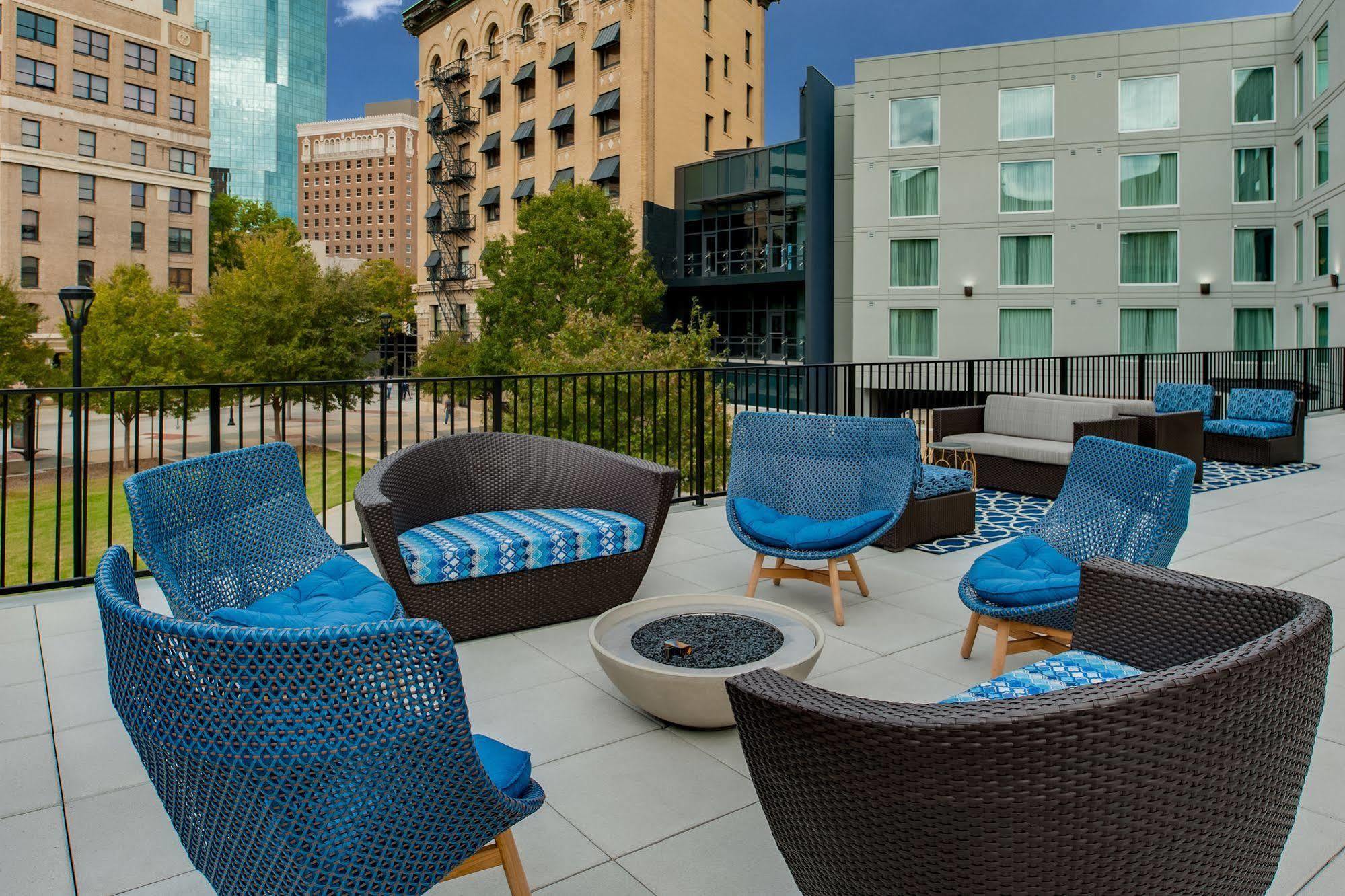 Fairfield & Worth Downtown/convention Center Hotel 3*