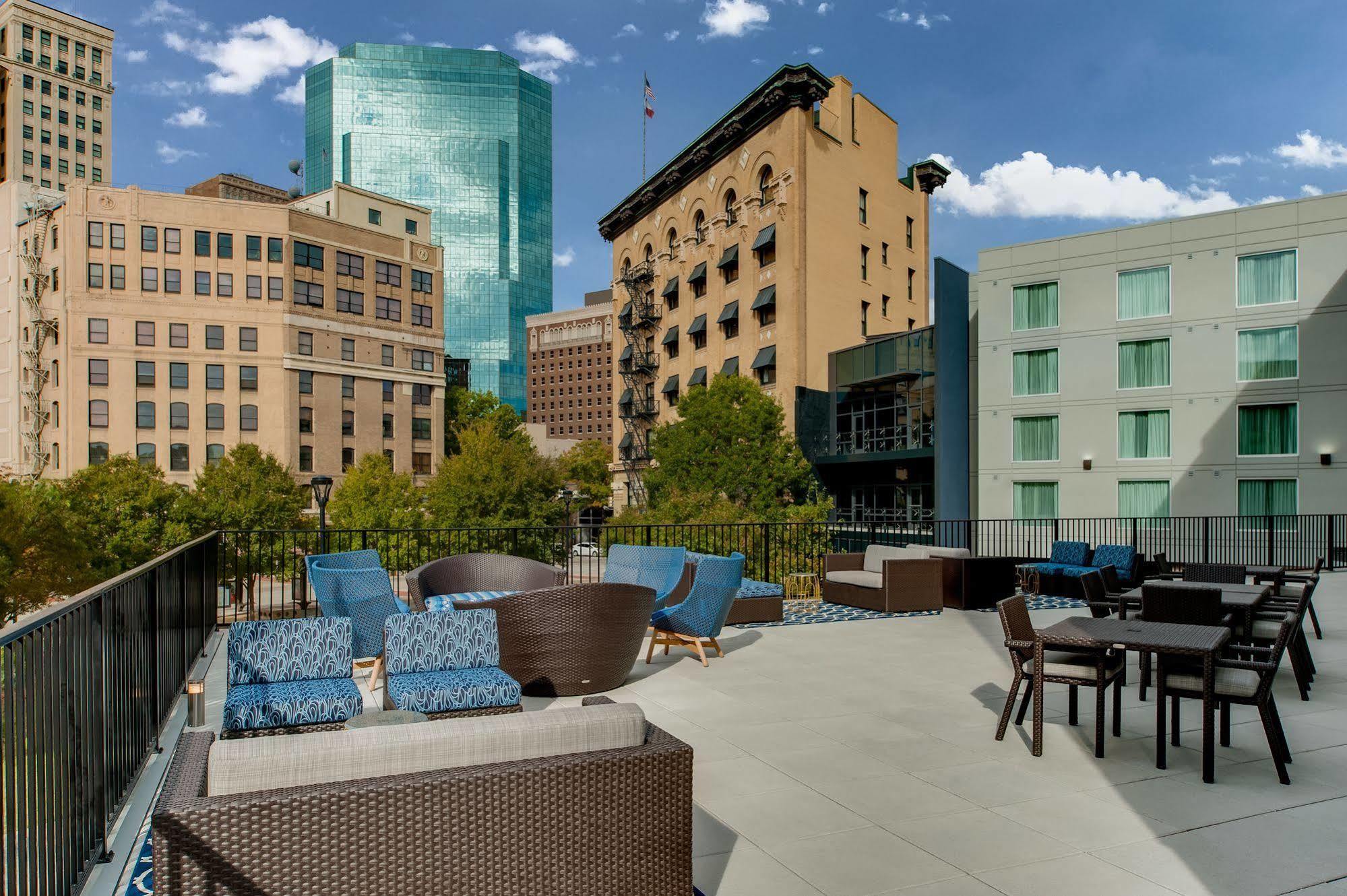 Hotel Fairfield & Worth Downtown/convention Center